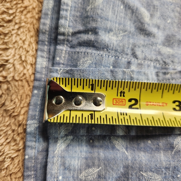 Vineyard Vines NWT Classic Fit SS Micro Palm Chambray Casuel Button Down Shirt. - Picture 13 of 15